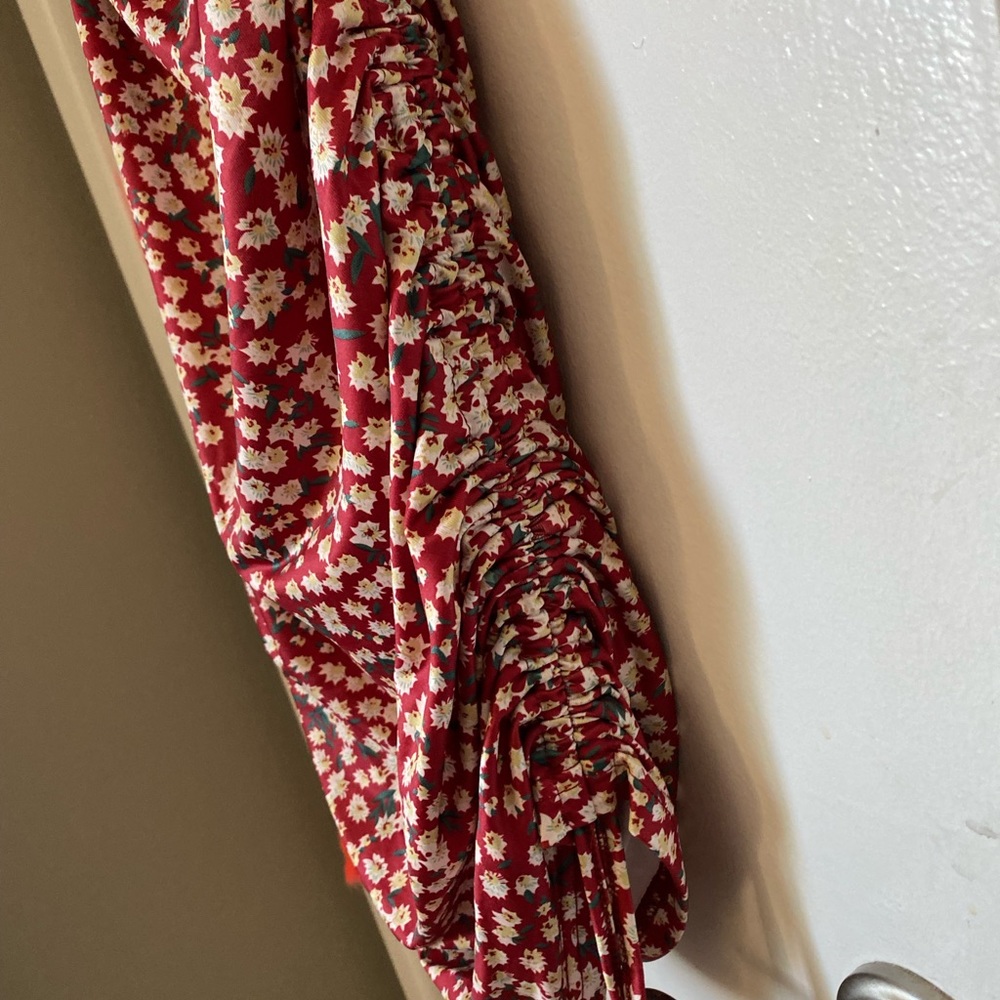 Dress - Picture 3 of 5